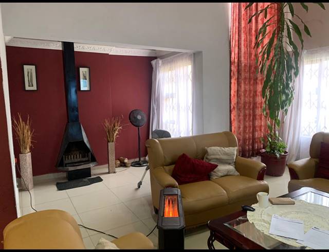 3 BEDROOM HOUSE FOR SALE IN PROTEA GLEN